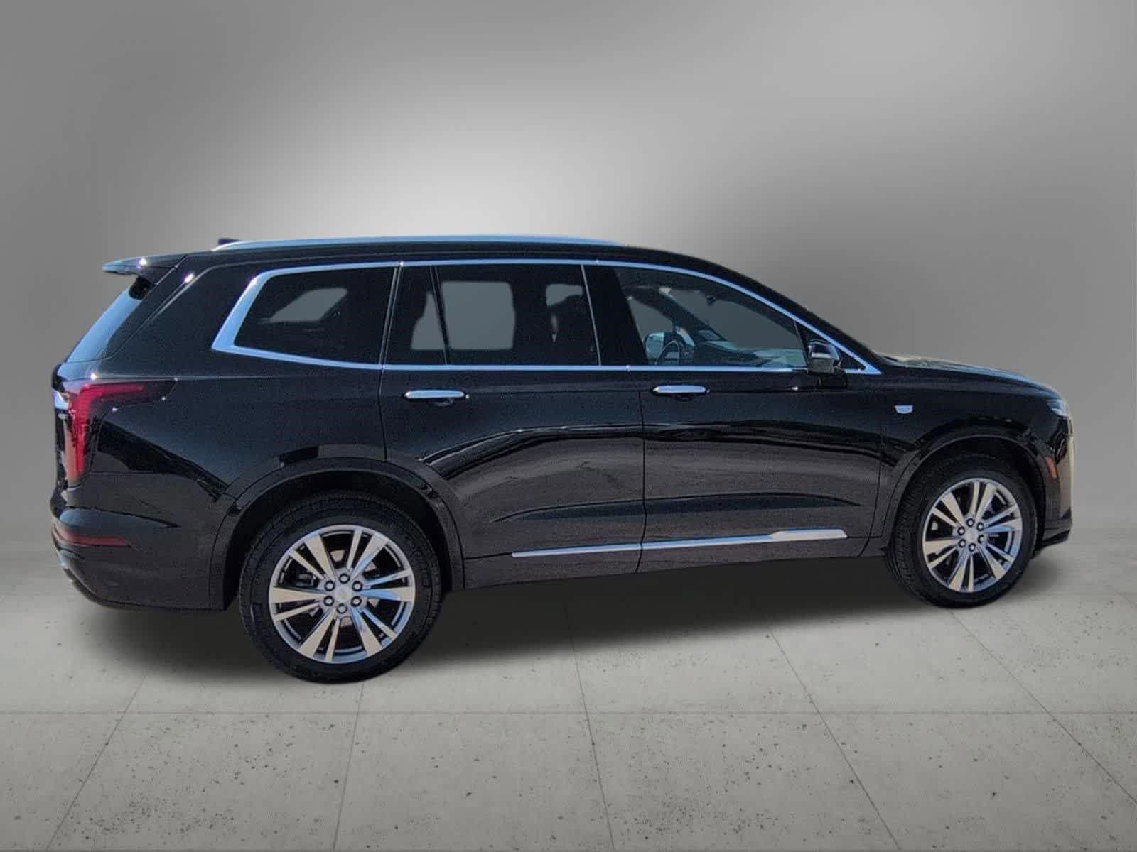 Used 2023 Cadillac XT6 Premium Luxury AWD/4WD image 7