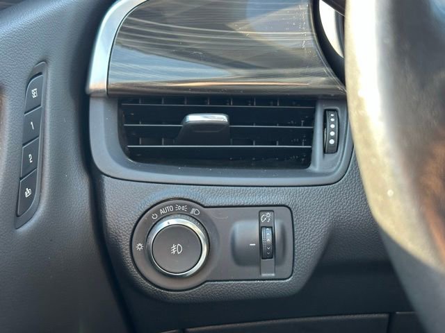 Used 2020 Buick Envision Essence image 19