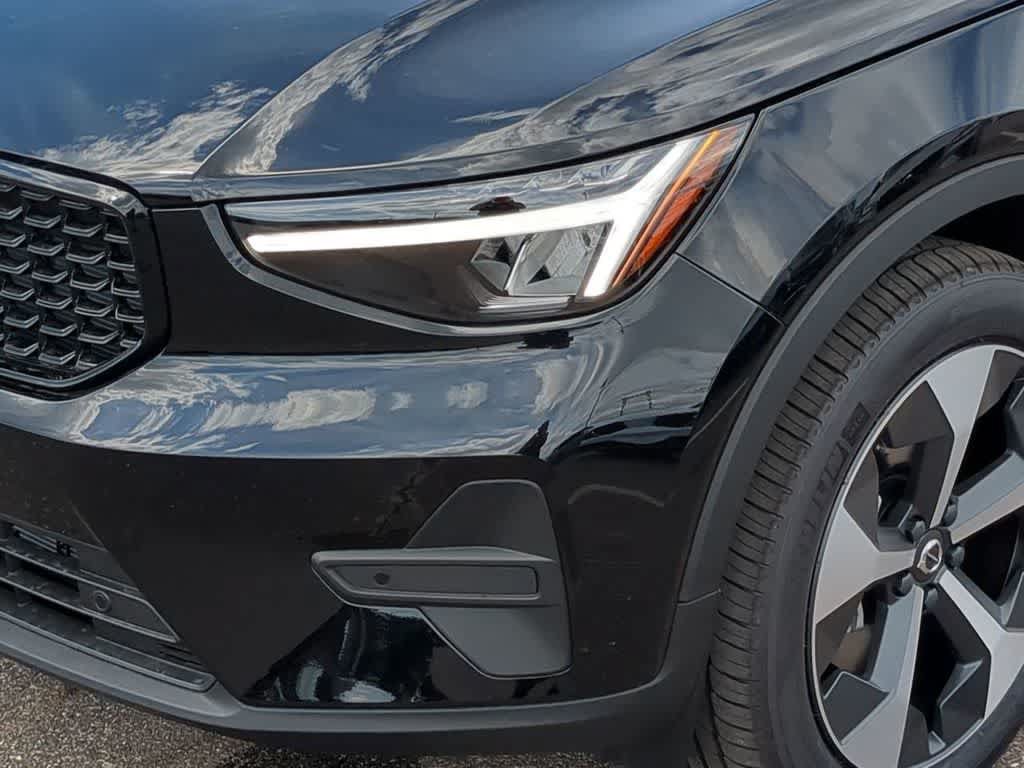 New 2026 Volvo XC40 B5 Core w/ Protection Package Premier AWD/4WD image 10