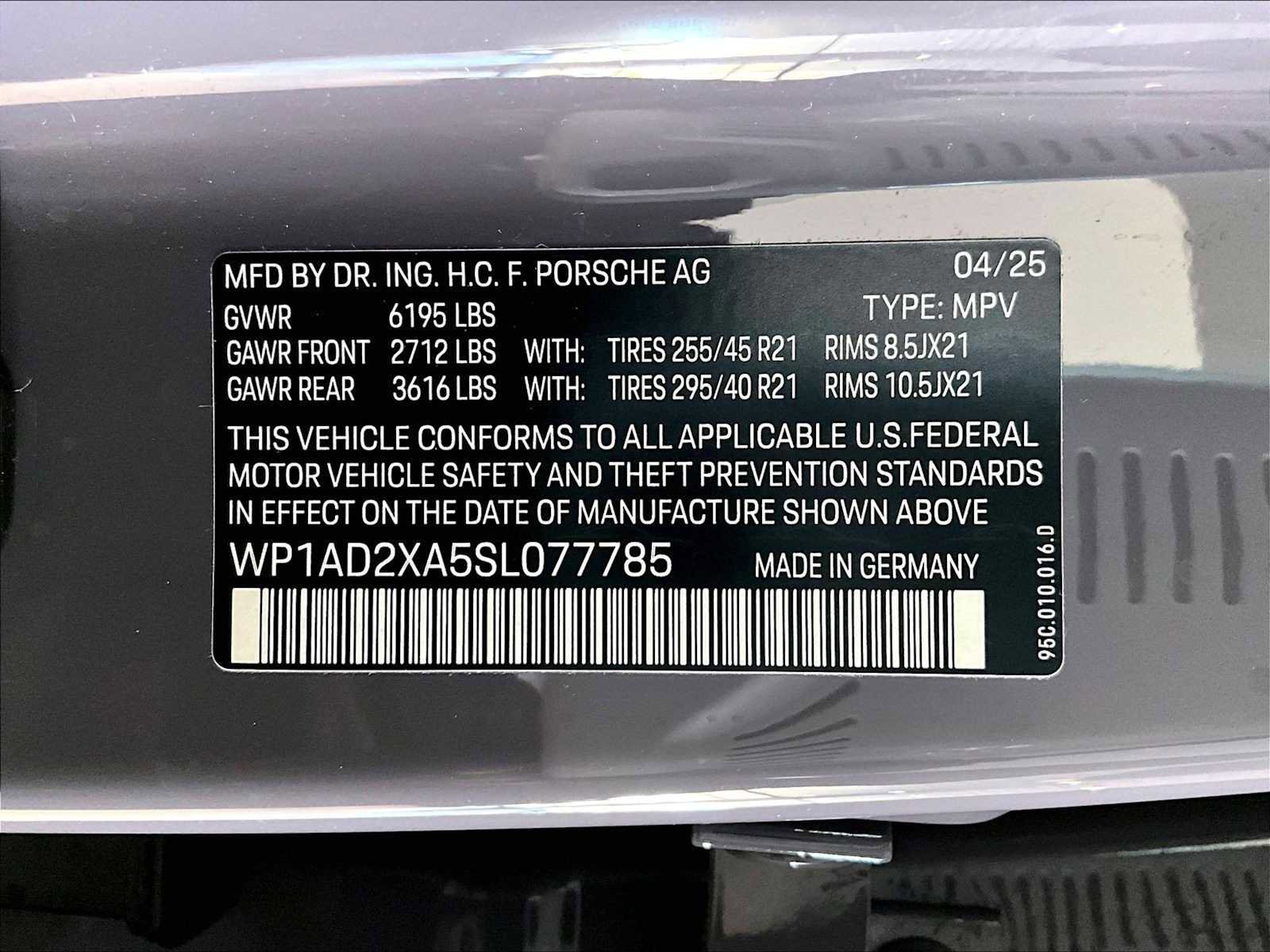 Used 2025 Porsche Macan Electric image 34