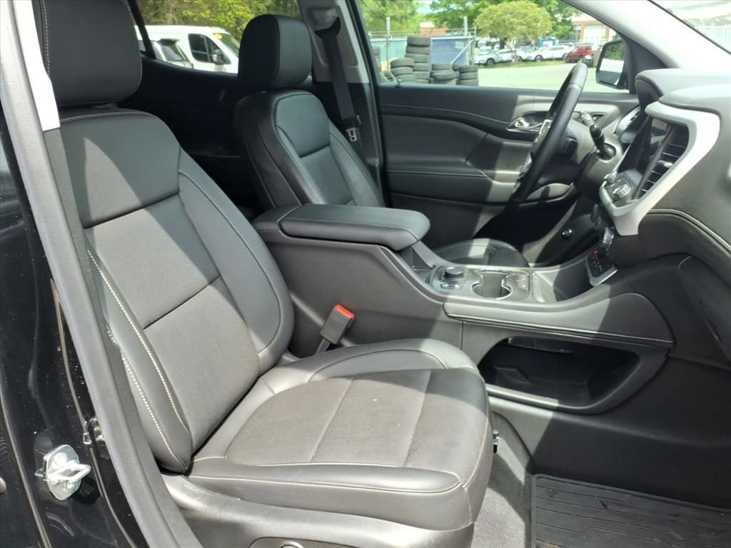 Used 2023 GMC Acadia SLT w/ Elevation Edition image 31