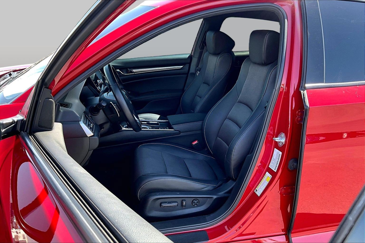 Used 2021 Honda Accord Sport image 24