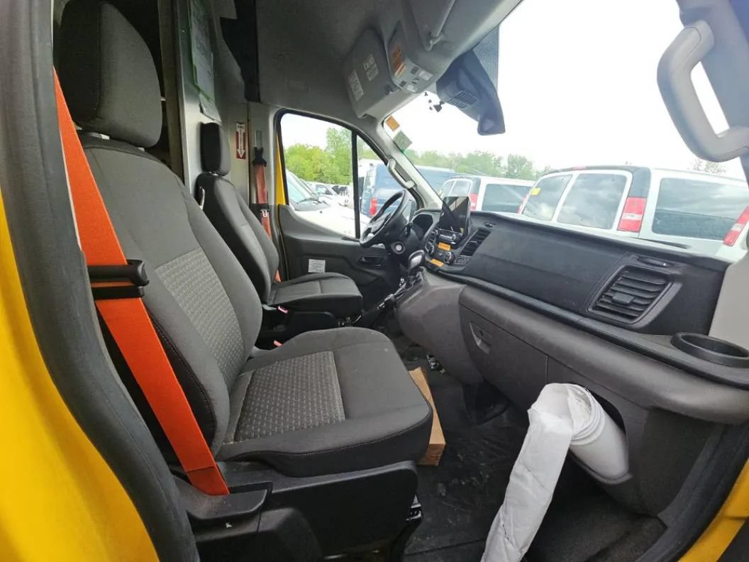 Used 2021 Ford Transit 250 148 High Roof Extended w/ Parcel Delivery Package RWD image 7