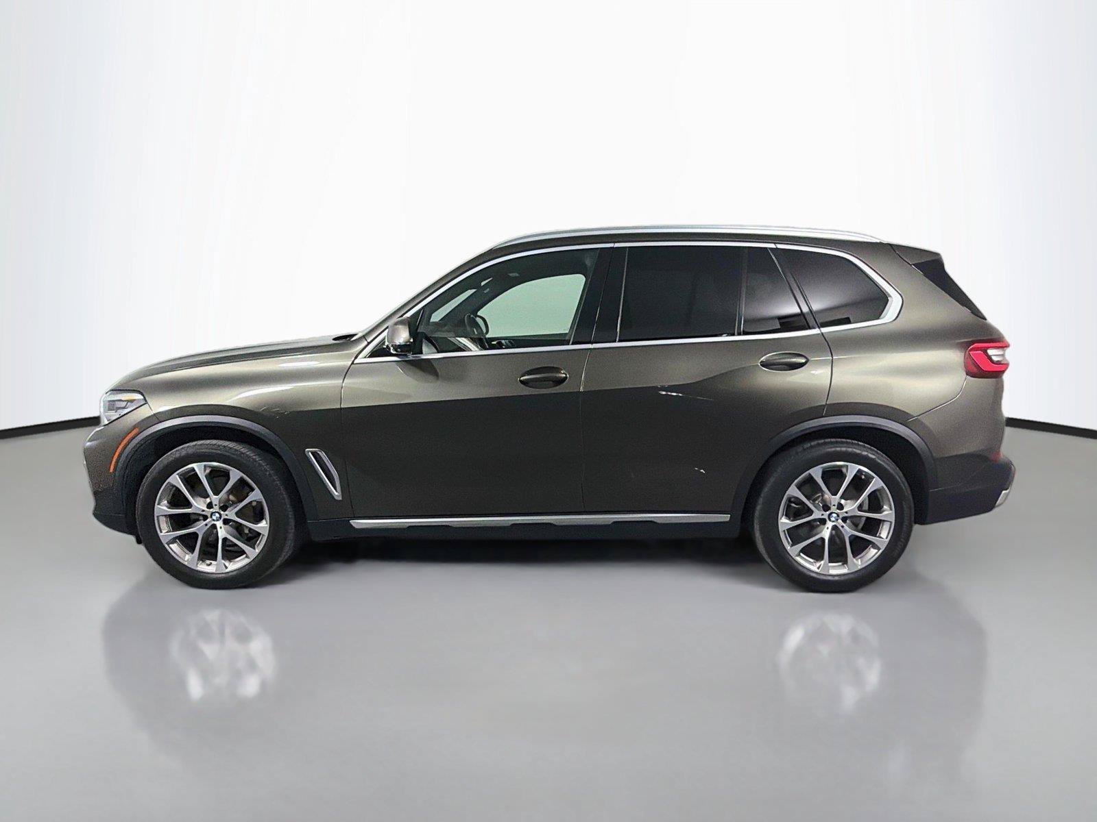 Used 2021 BMW X5 xDrive40i w/ Premium Package 2 AWD/4WD image 8