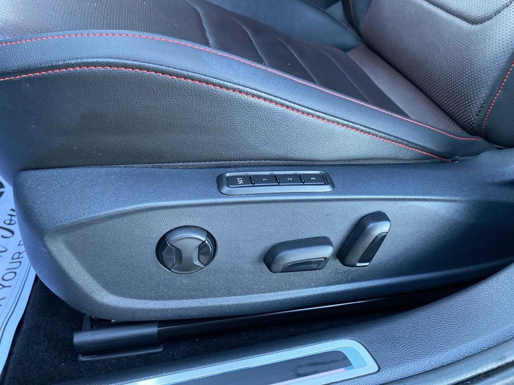 Used 2023 Volkswagen Jetta GLI Autobahn w/ GLI Black Package image 18