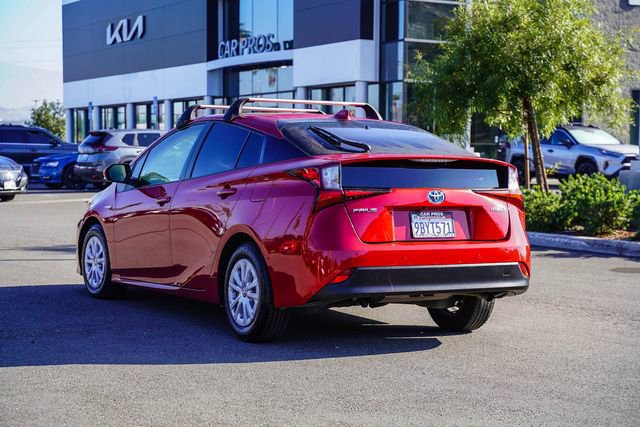 Used 2022 Toyota Prius LE image 5