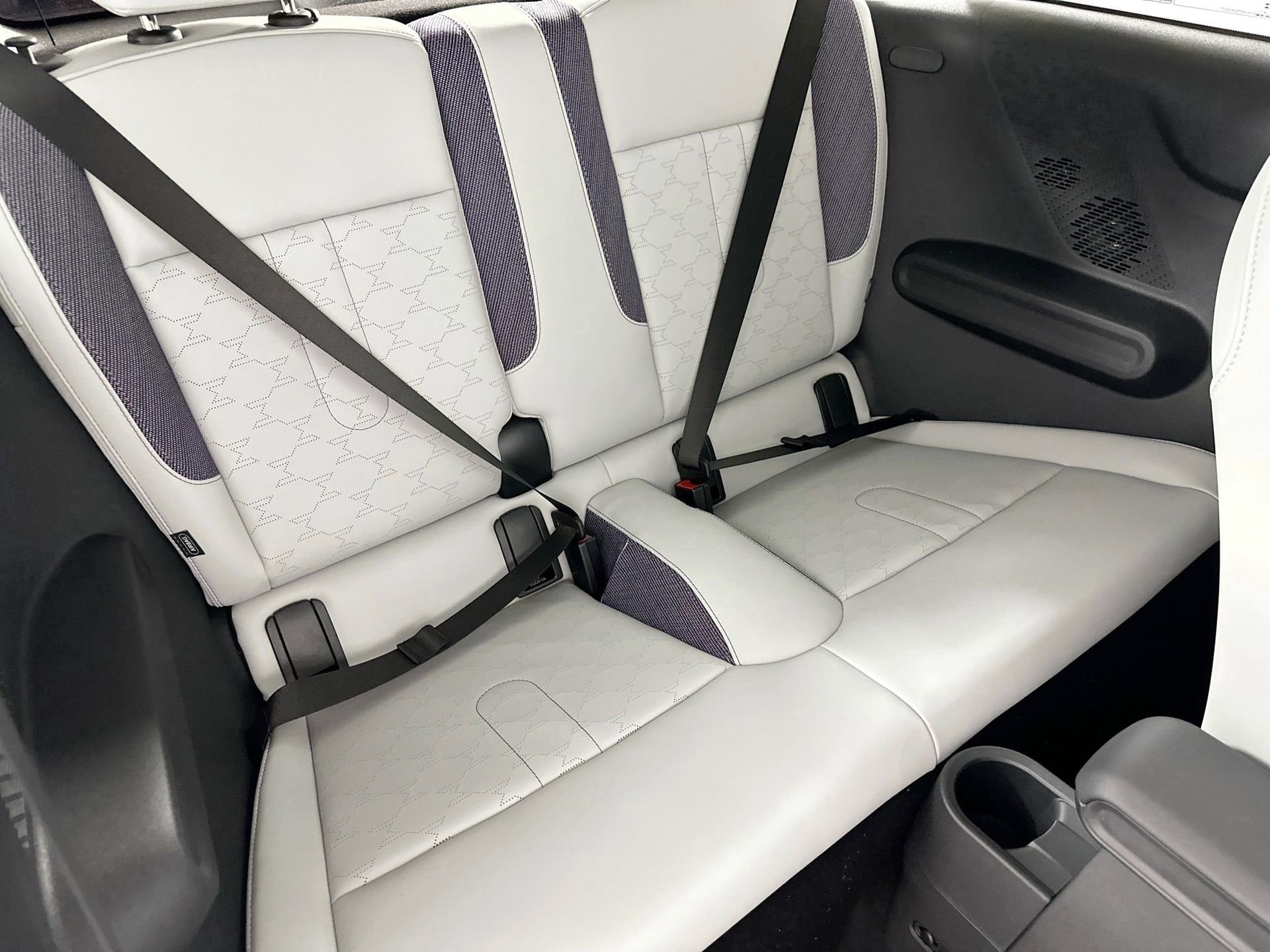 Certified 2025 MINI Cooper 2-Door Hardtop image 26