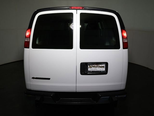 Used 2024 Chevrolet Express 2500 w/ Driver Convenience Package RWD image 10