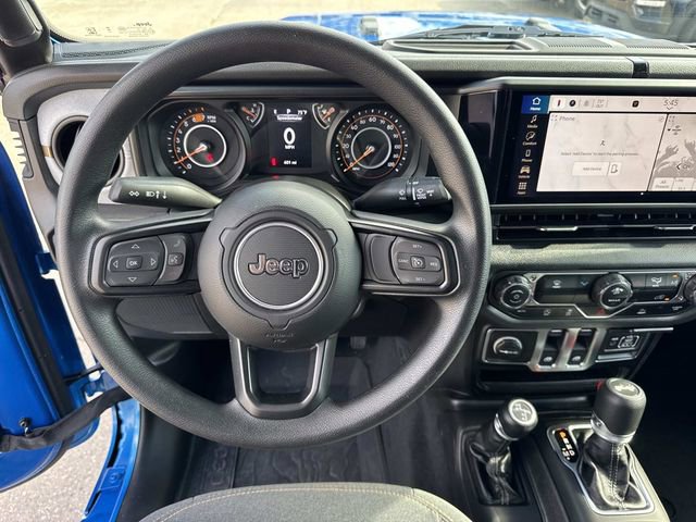 Used 2025 Jeep Wrangler Sport image 23