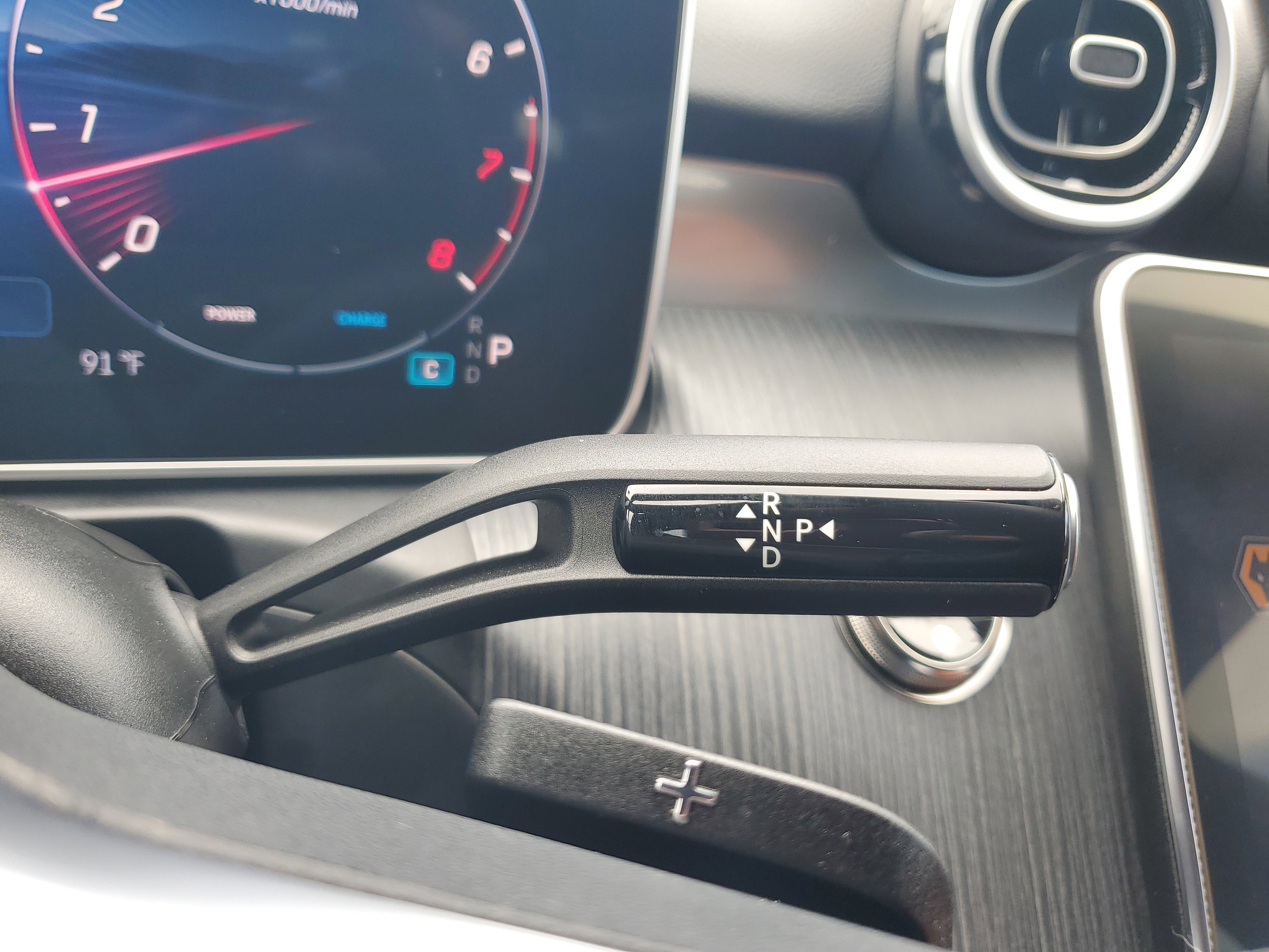 Used 2025 Mercedes-Benz C 300 Sedan image 22