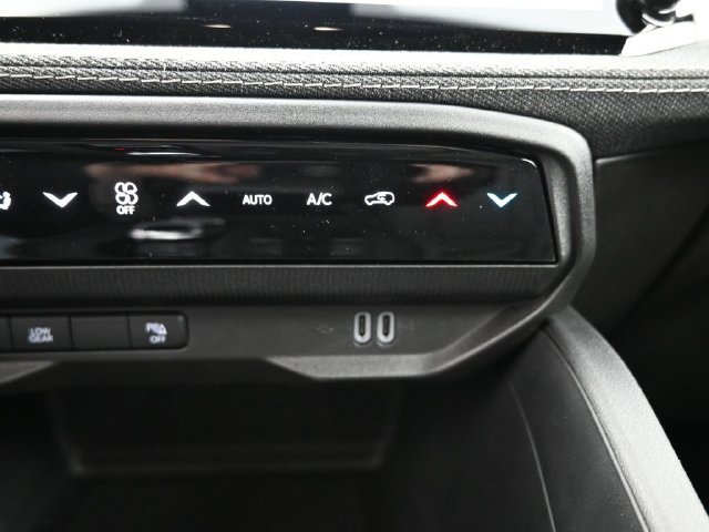 New 2026 Jeep Cherokee Laredo AWD/4WD image 31