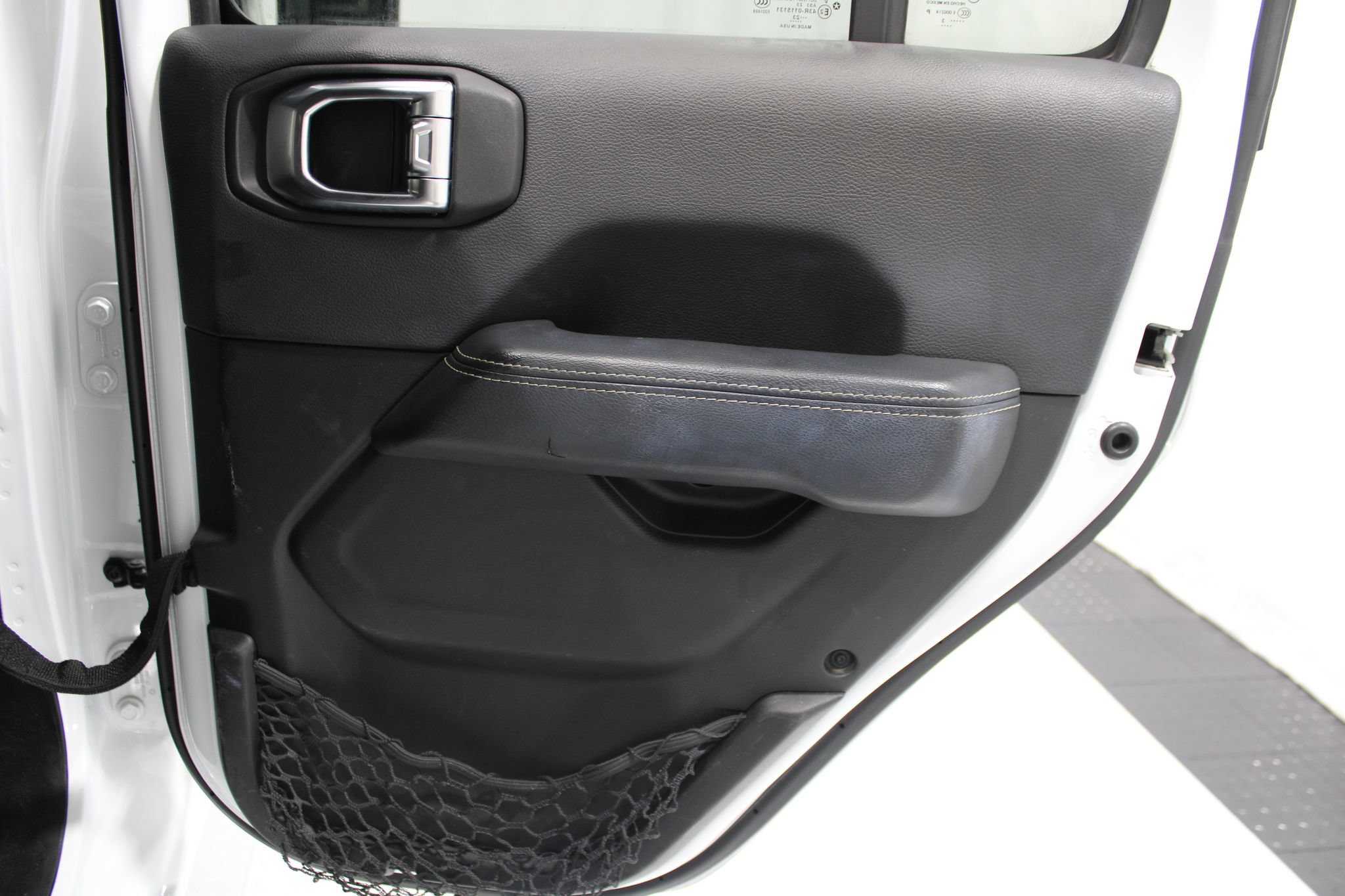 Used 2023 Jeep Wrangler Unlimited Sahara w/ Cold Weather Group AWD/4WD image 19