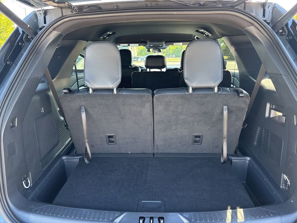 Used 2025 Ford Explorer ST-Line RWD image 25