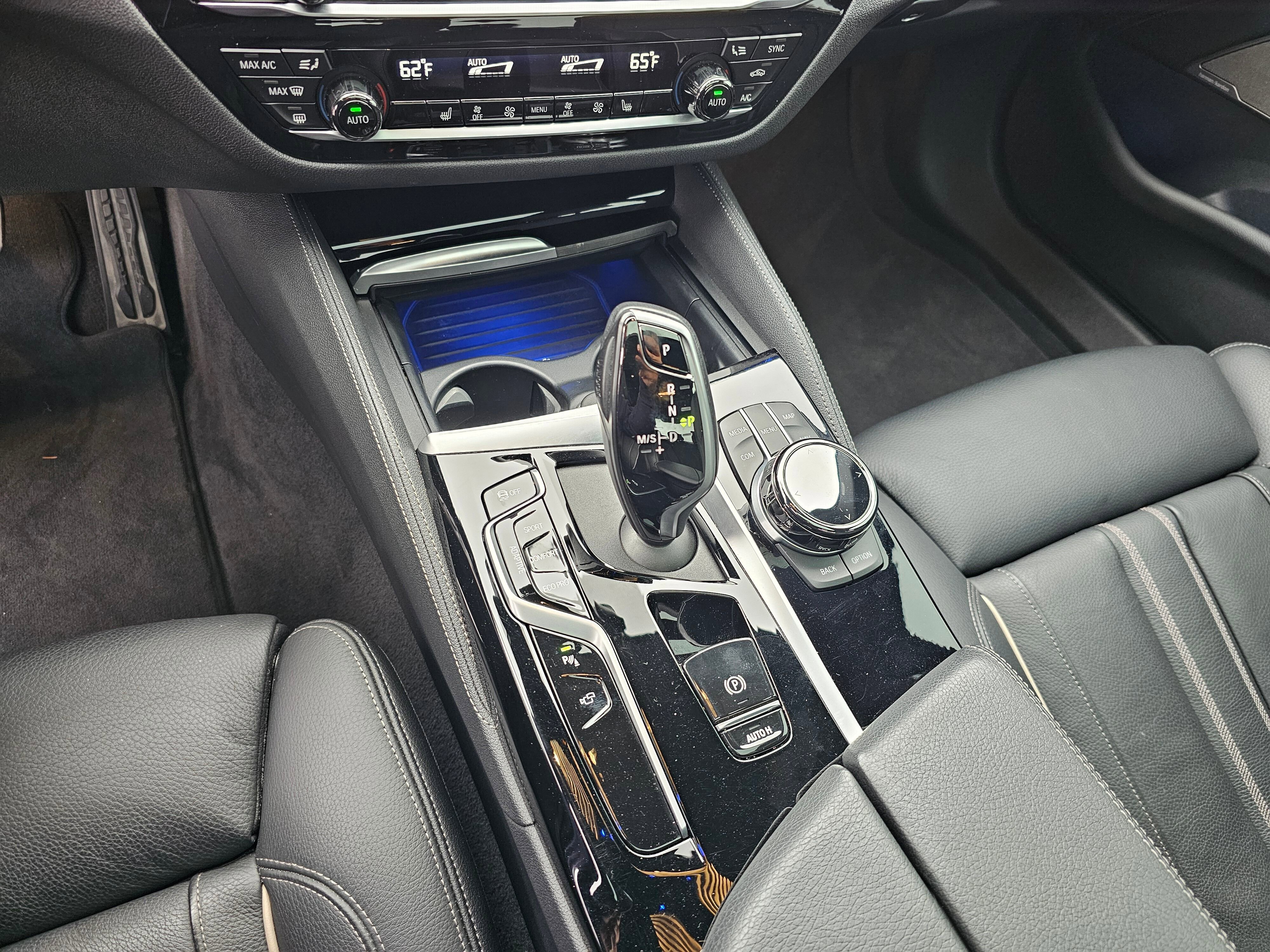 Certified 2022 BMW M550i xDrive w/ Executive Package image 22