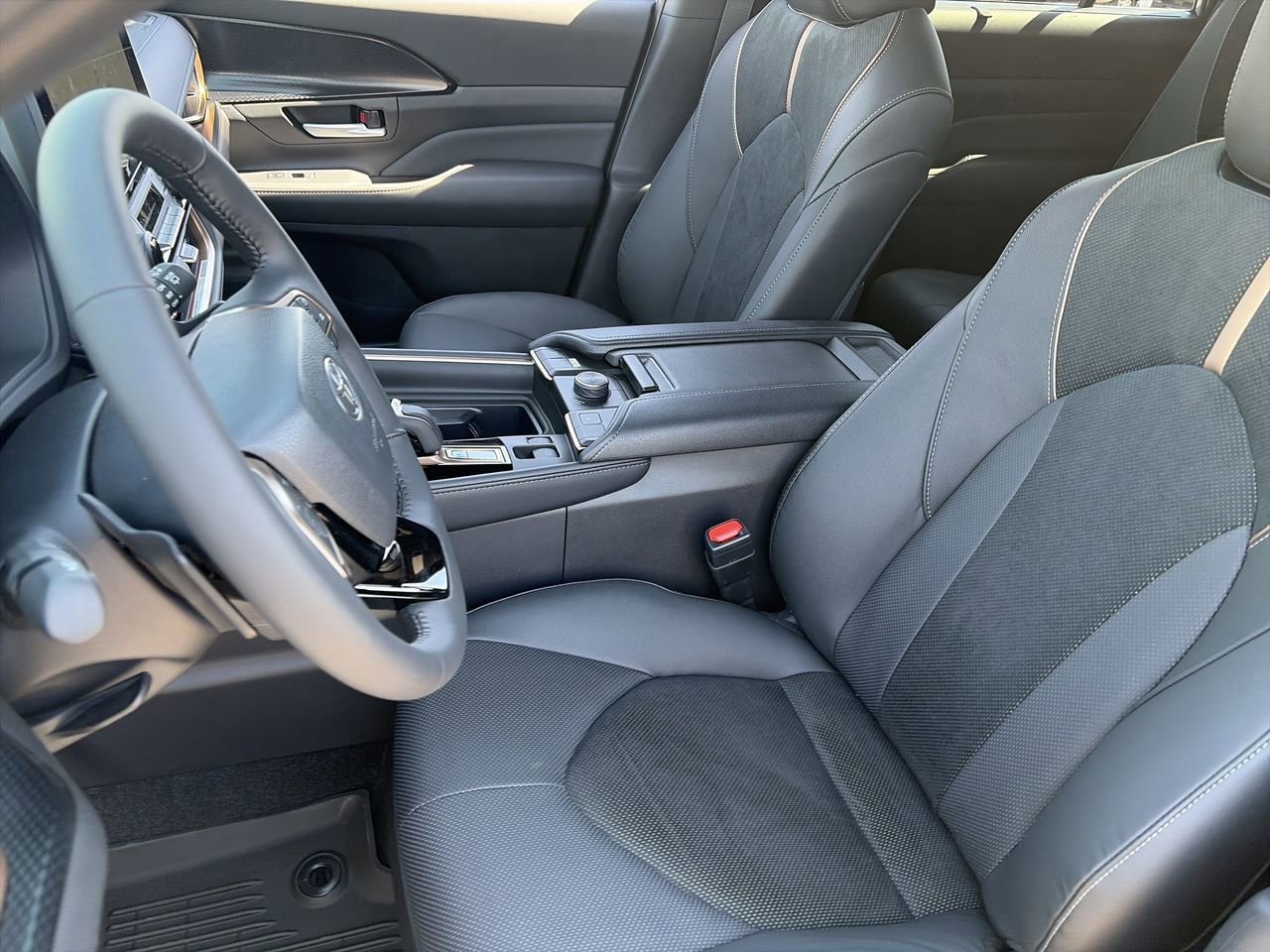 New 2026 Toyota Grand Highlander AWD Hybrid image 18