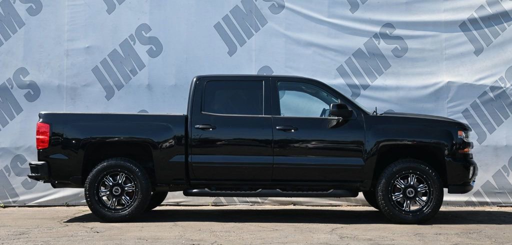 Used 2018 Chevrolet Silverado 1500 LT w/ All Star Edition image 4