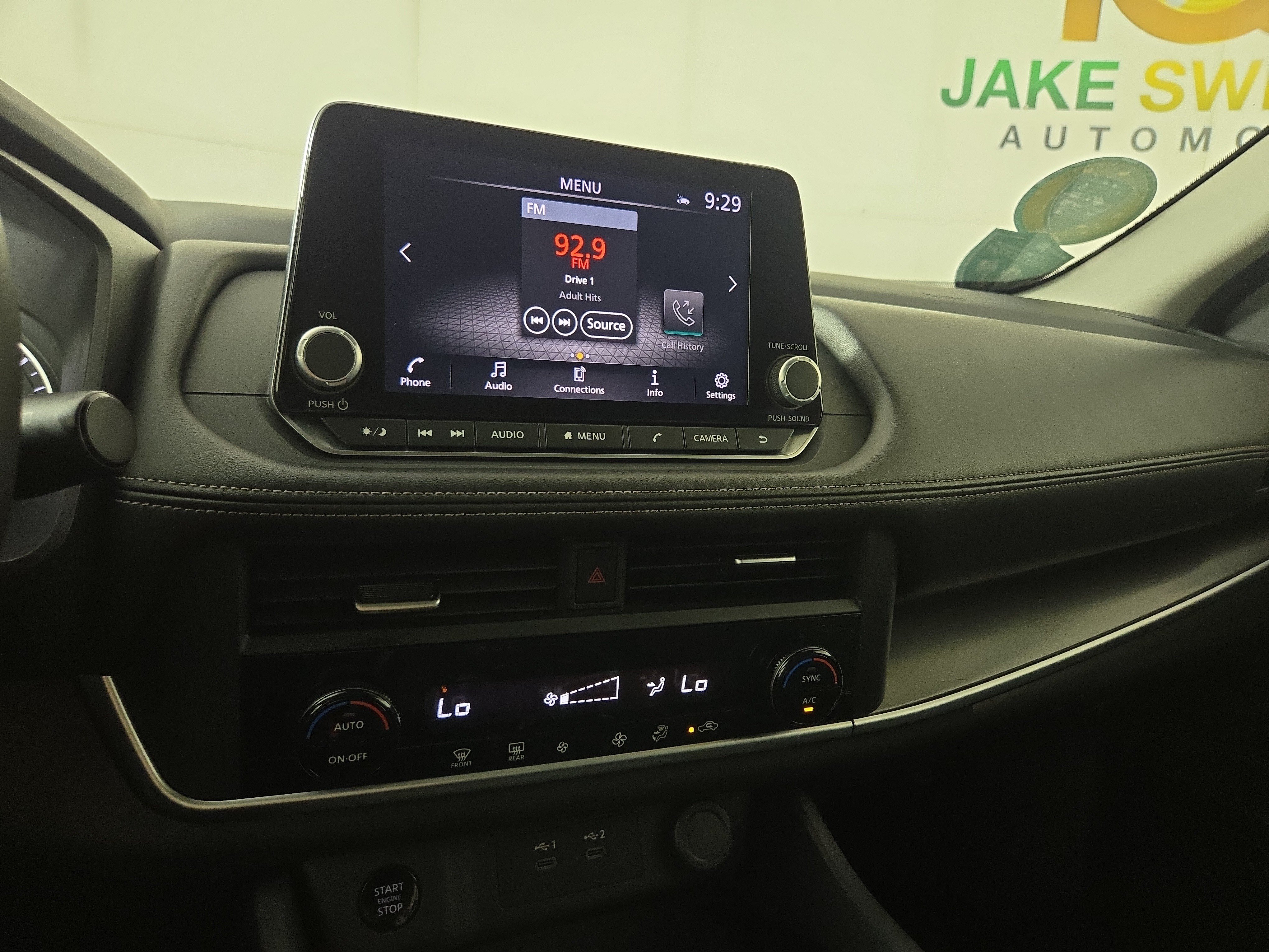 Used 2025 Nissan Rogue SV AWD/4WD image 20