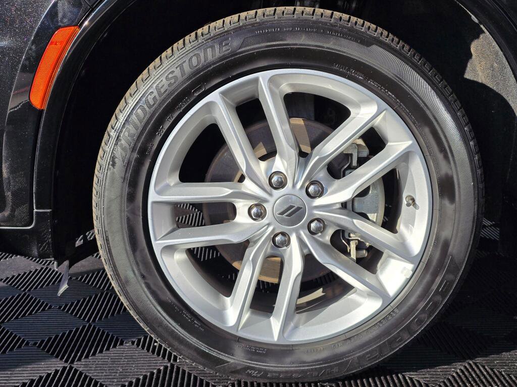 Used 2024 Dodge Durango GT image 12