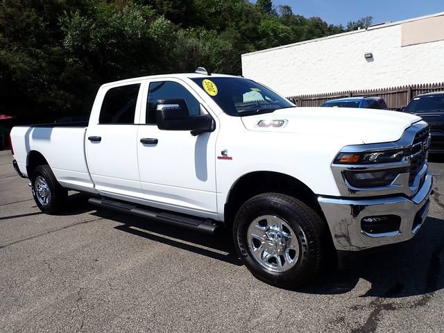 Certified 2025 RAM 3500 Tradesman AWD/4WD image 10