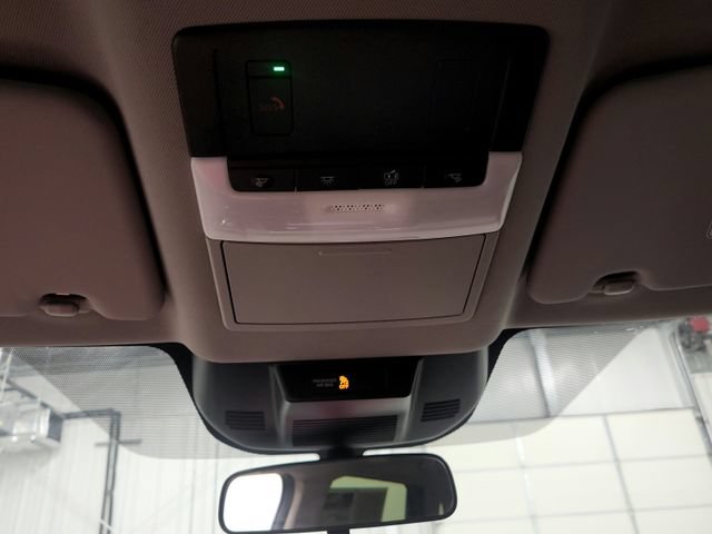 Used 2023 Nissan Rogue SV FWD image 40