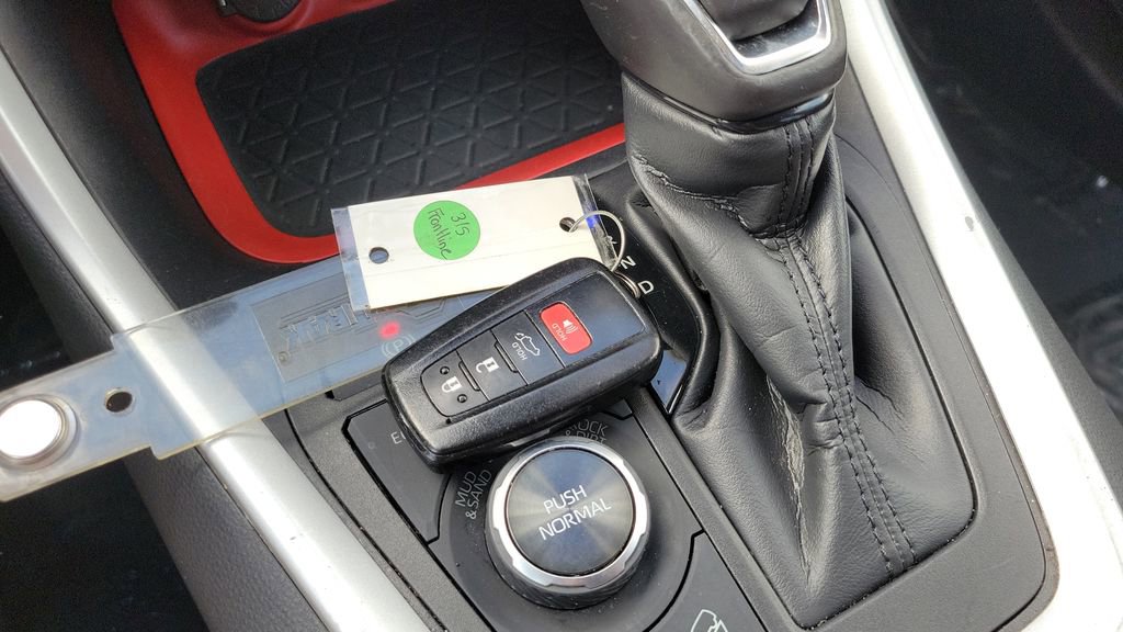 Used 2021 Toyota RAV4 TRD Off-Road w/ TRD Off-Road Weather Package image 28