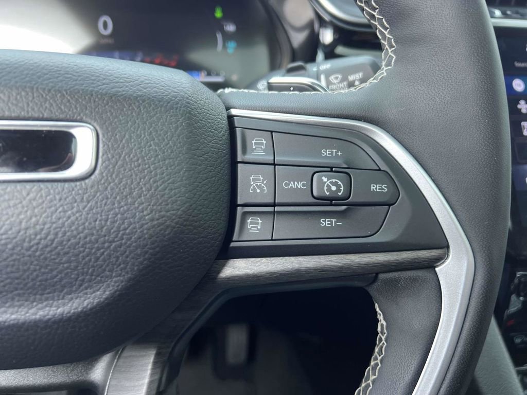 Certified 2024 Jeep Grand Cherokee Limited 4xe image 31