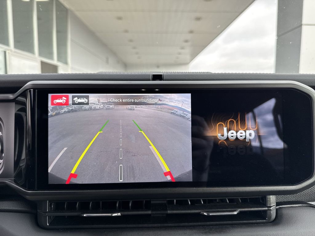 Used 2024 Jeep Wrangler Rubicon 392 image 17