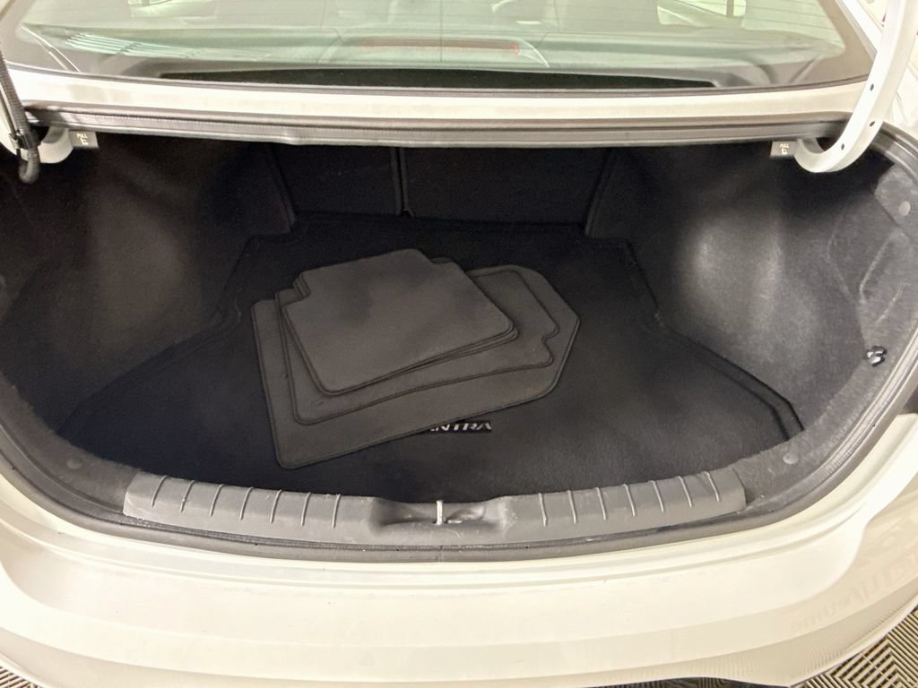 Used 2020 Hyundai Elantra SEL w/ Cargo Package (C1) FWD image 27