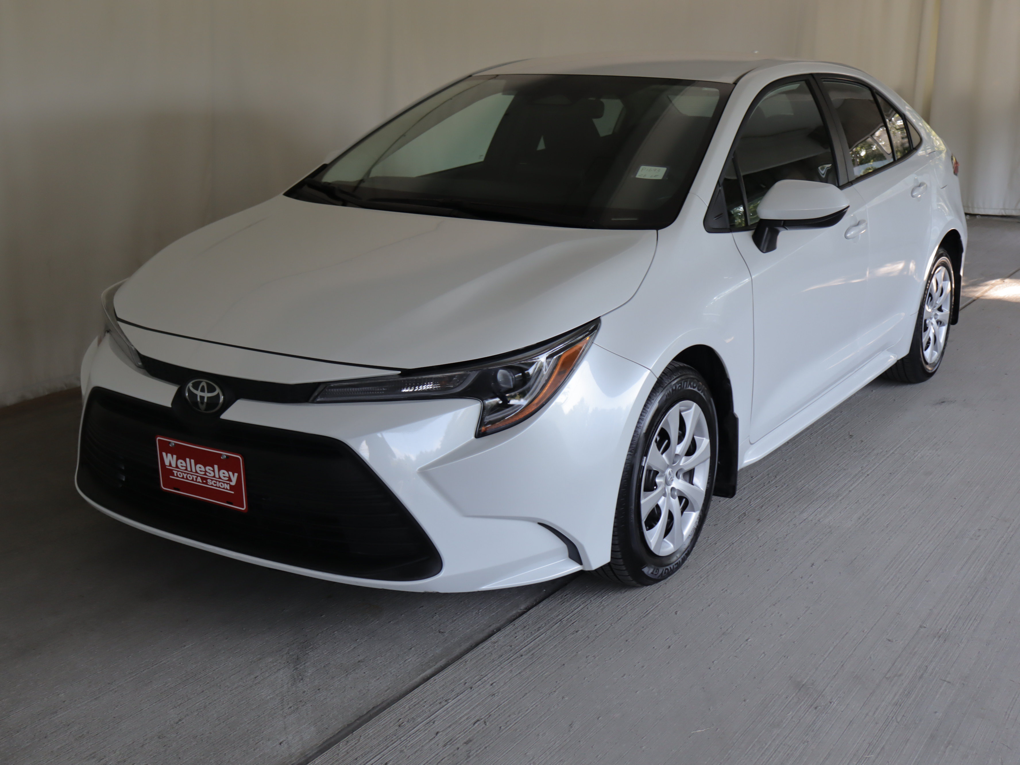 Used 2026 Toyota Corolla LE FWD image 21