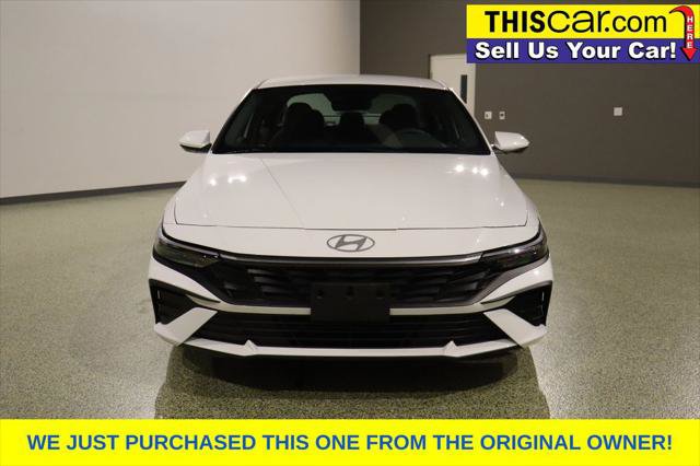 Used 2024 Hyundai Elantra SE FWD image 3