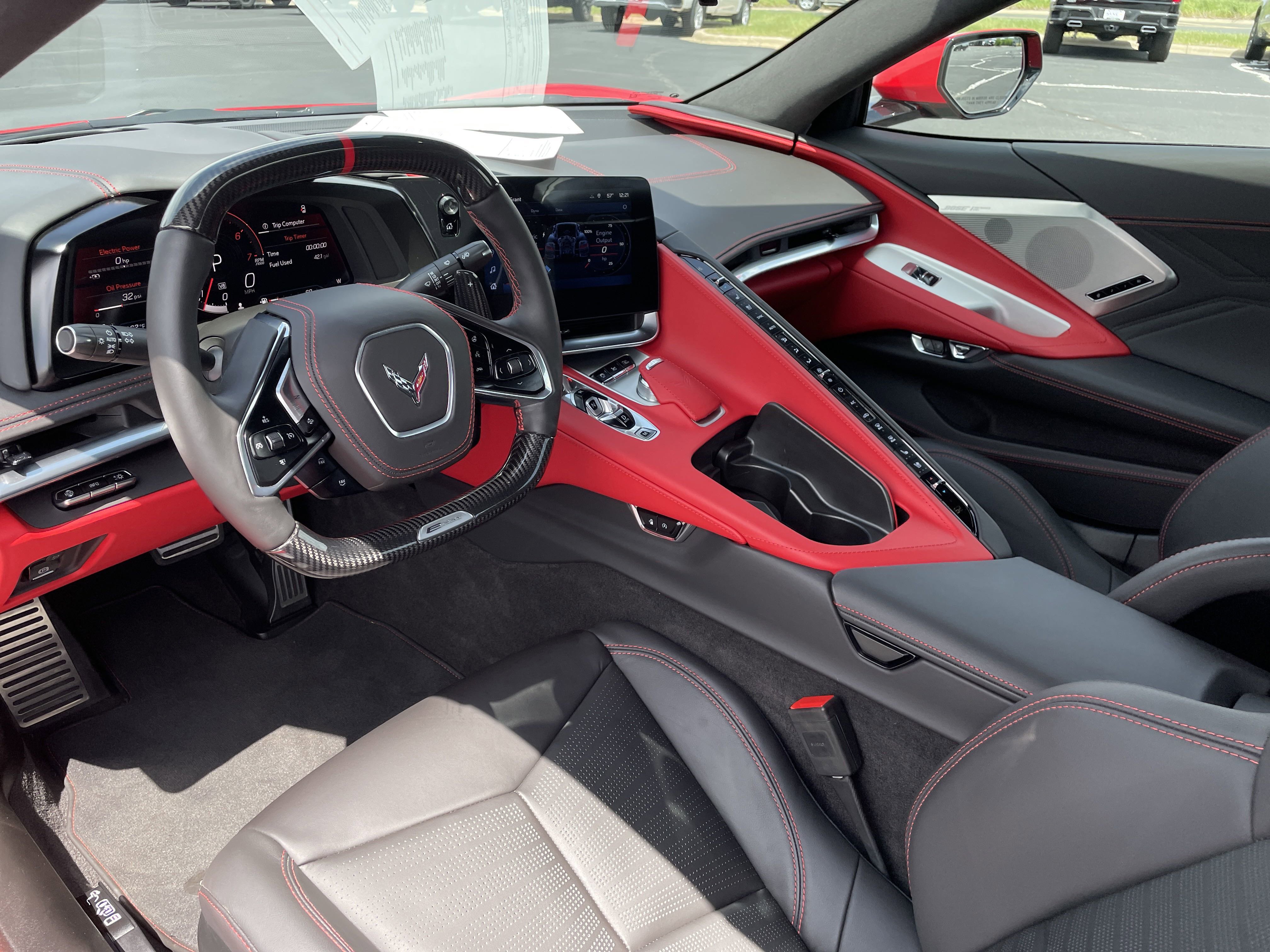 Used 2025 Chevrolet Corvette E-Ray w/ LPO, Roadside Safety Package image 9