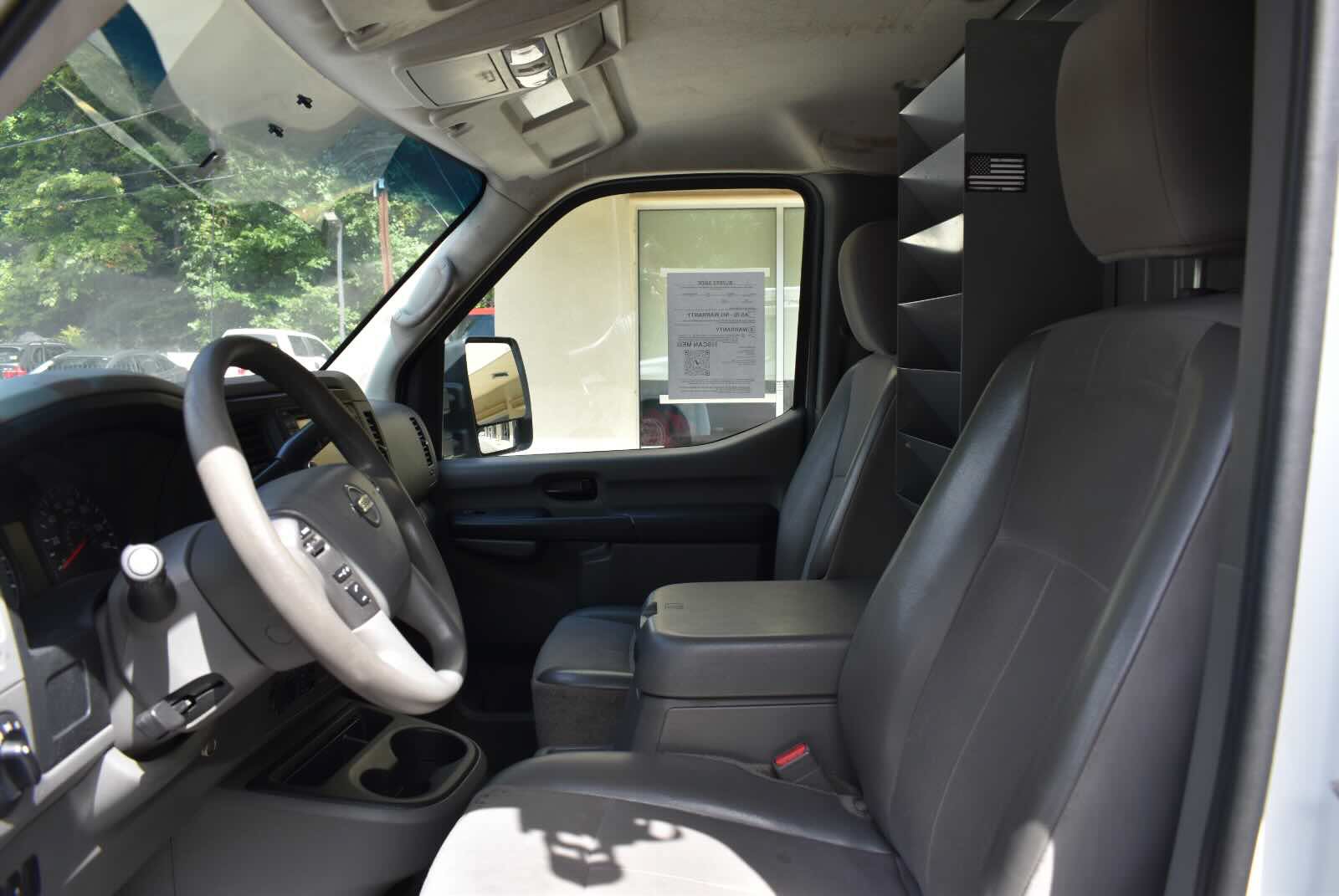Used 2017 Nissan NV 3500 SL w/ Technology Package RWD image 10