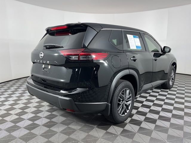 Used 2025 Nissan Rogue S image 11