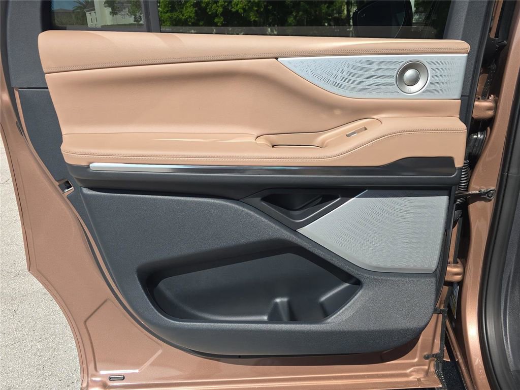 New 2026 Lincoln Navigator L Black Label image 12