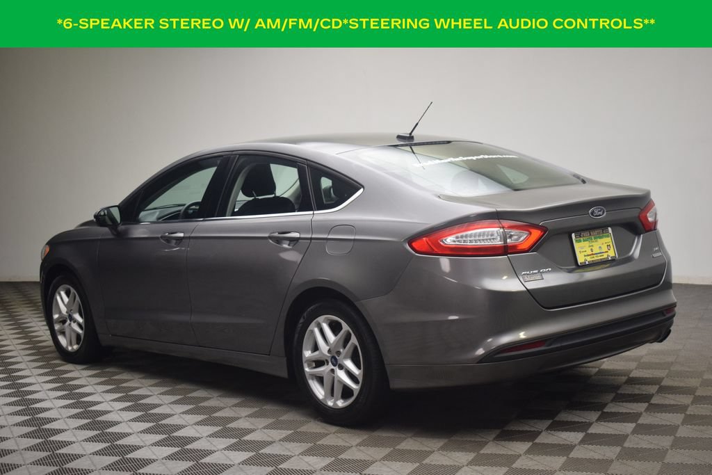 Used 2014 Ford Fusion SE FWD image 4