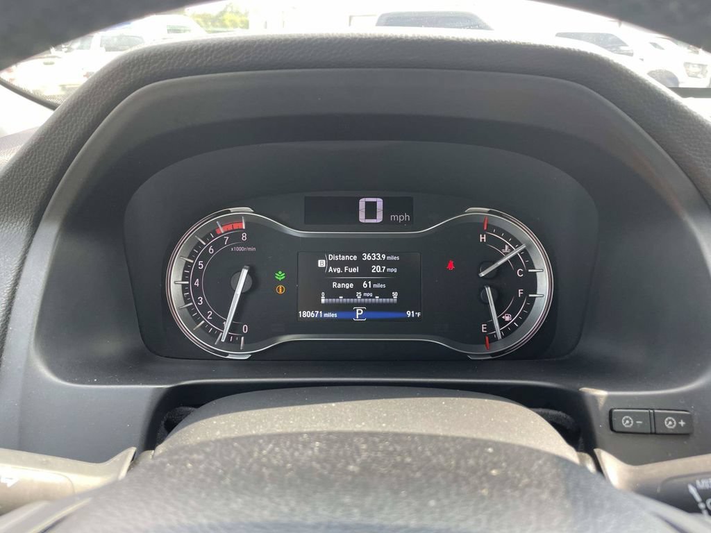 Used 2017 Honda Pilot Touring image 30
