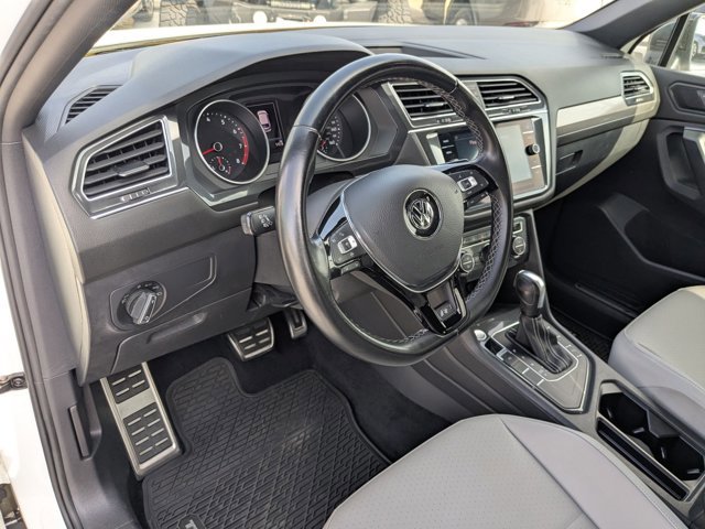 Used 2021 Volkswagen Tiguan SE R-Line FWD image 9