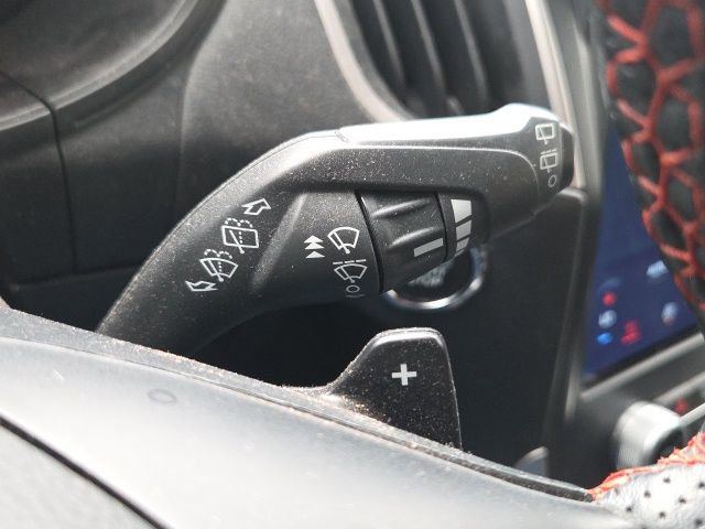 Used 2022 Ford Edge ST-Line w/ Class II Trailer Tow Package image 44