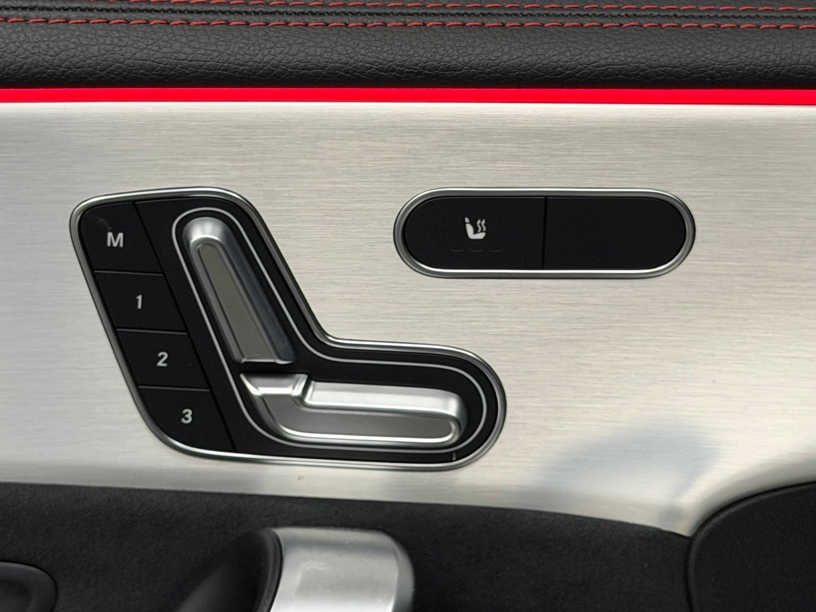 Certified 2025 Mercedes-Benz CLA 35 AMG 4MATIC image 23