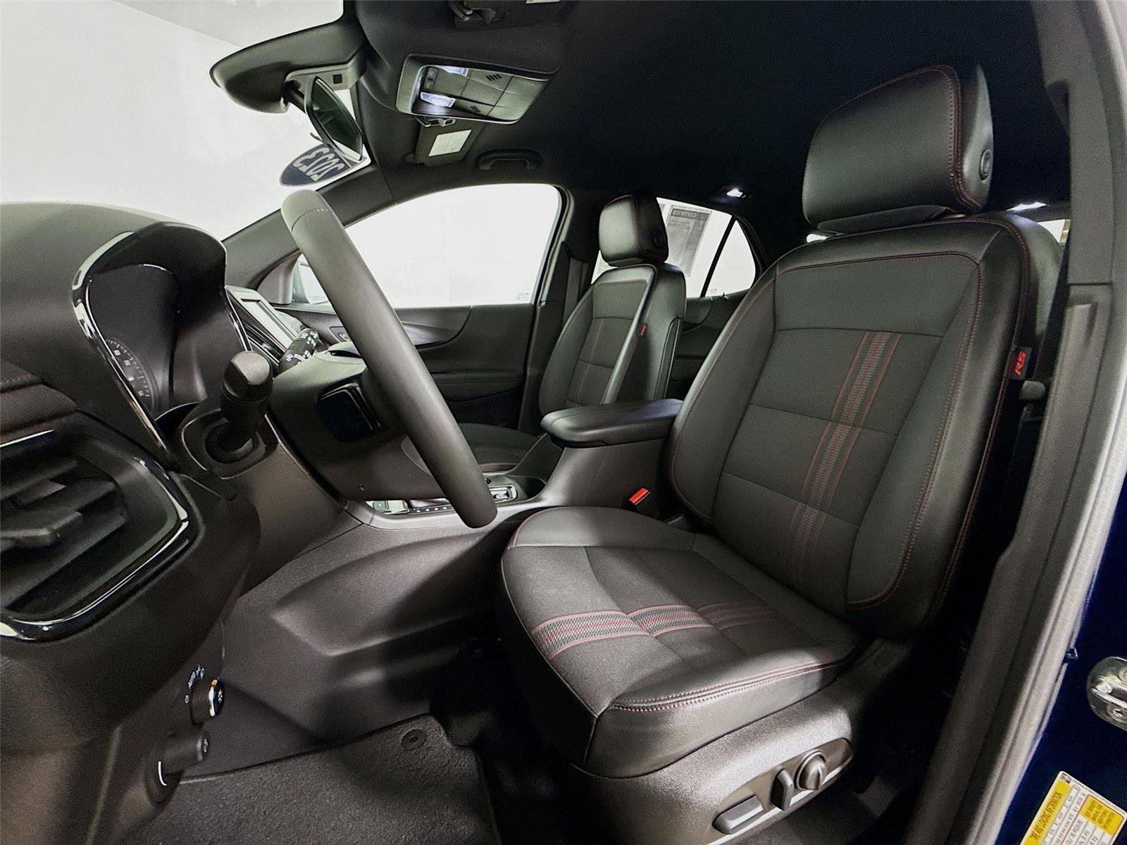 Used 2023 Chevrolet Equinox RS image 20