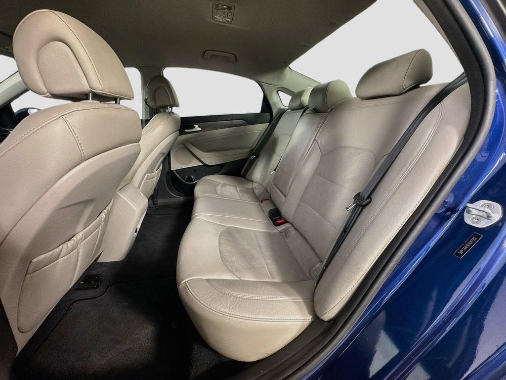 Used 2015 Hyundai Sonata Sport w/ Option Group 04 FWD image 29