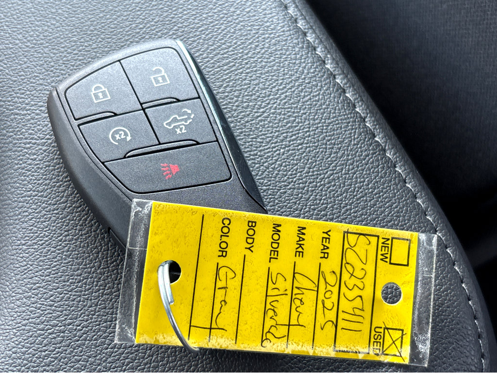 Used 2025 Chevrolet Silverado 1500 Custom image 26