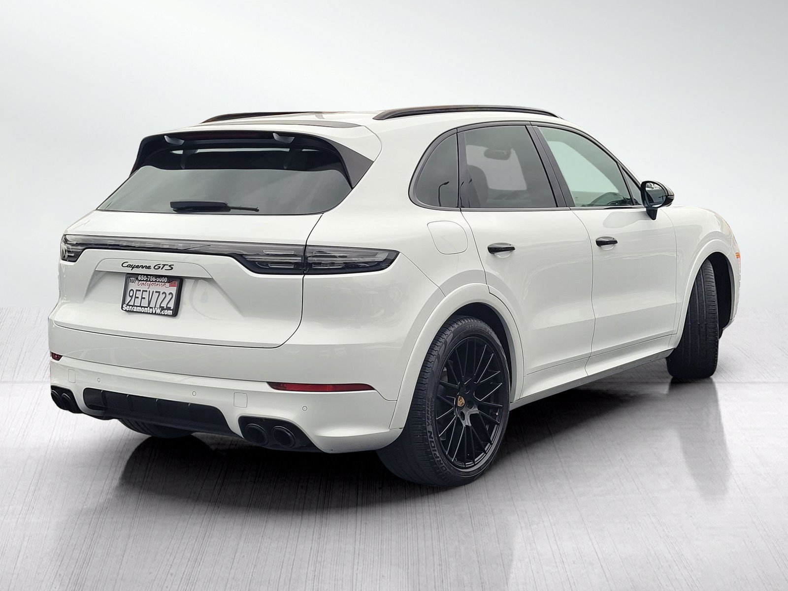 Used 2021 Porsche Cayenne GTS AWD/4WD image 4