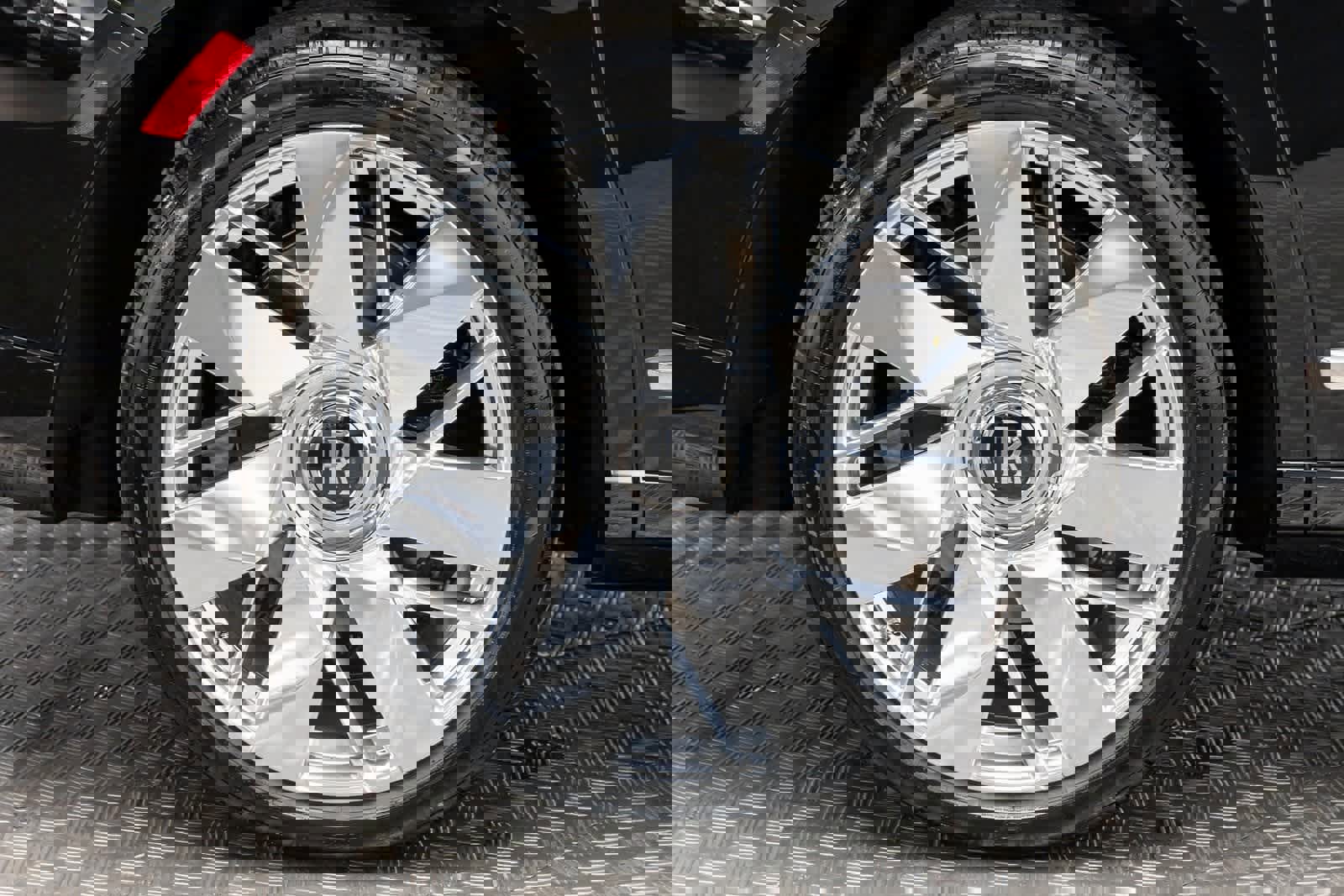 New 2026 Rolls-Royce Cullinan image 46