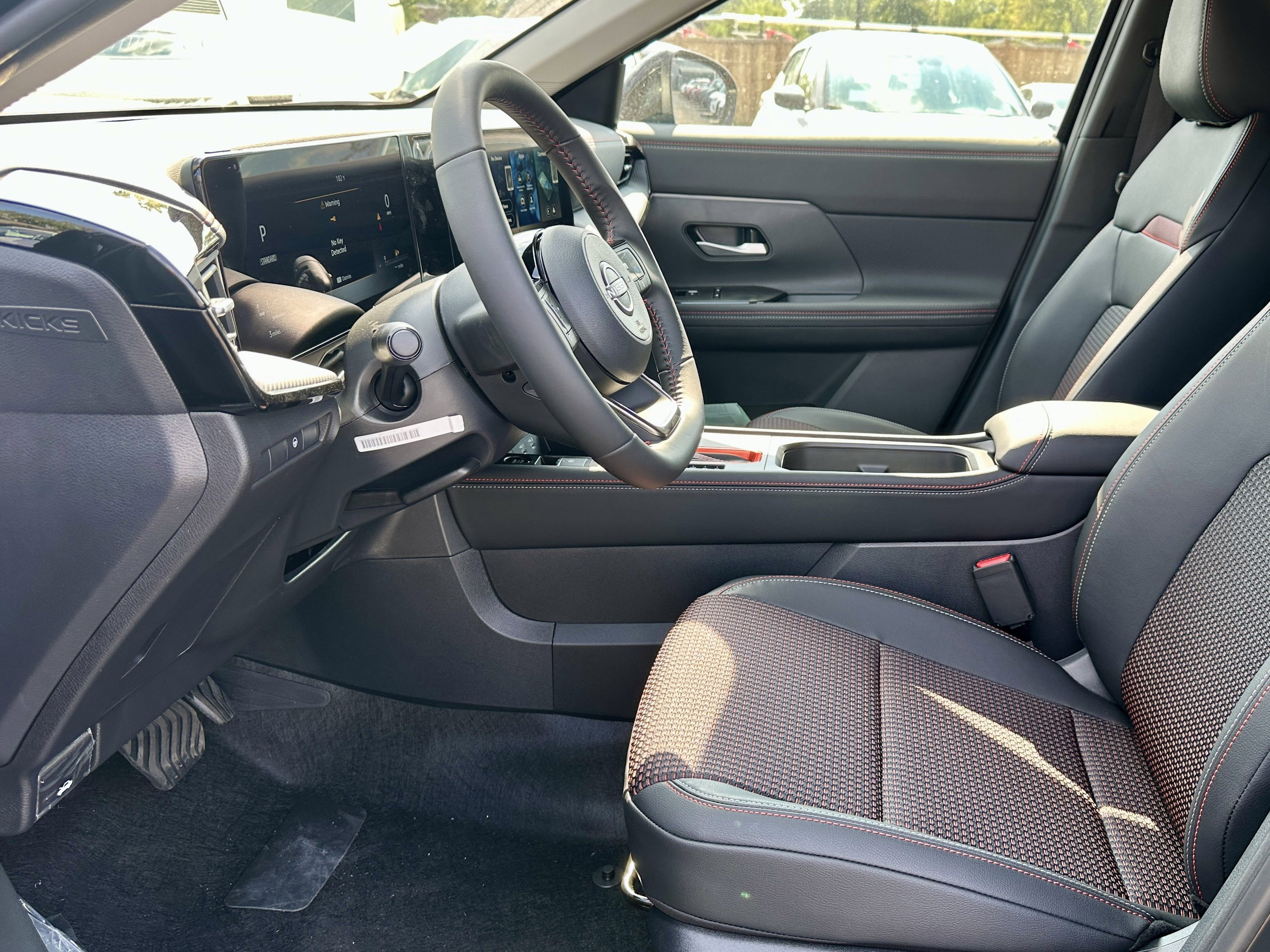 New 2026 Nissan Kicks SR w/ Cold Weather Package image 26