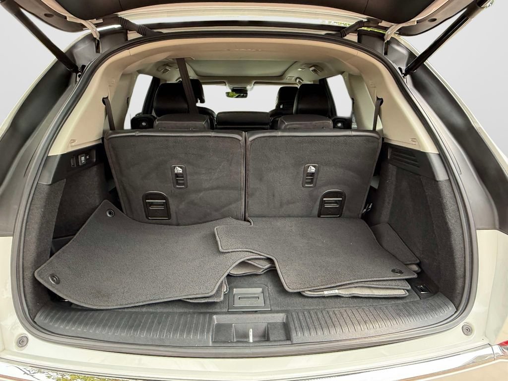 Certified 2025 Acura MDX w/ Technology Package AWD/4WD image 9