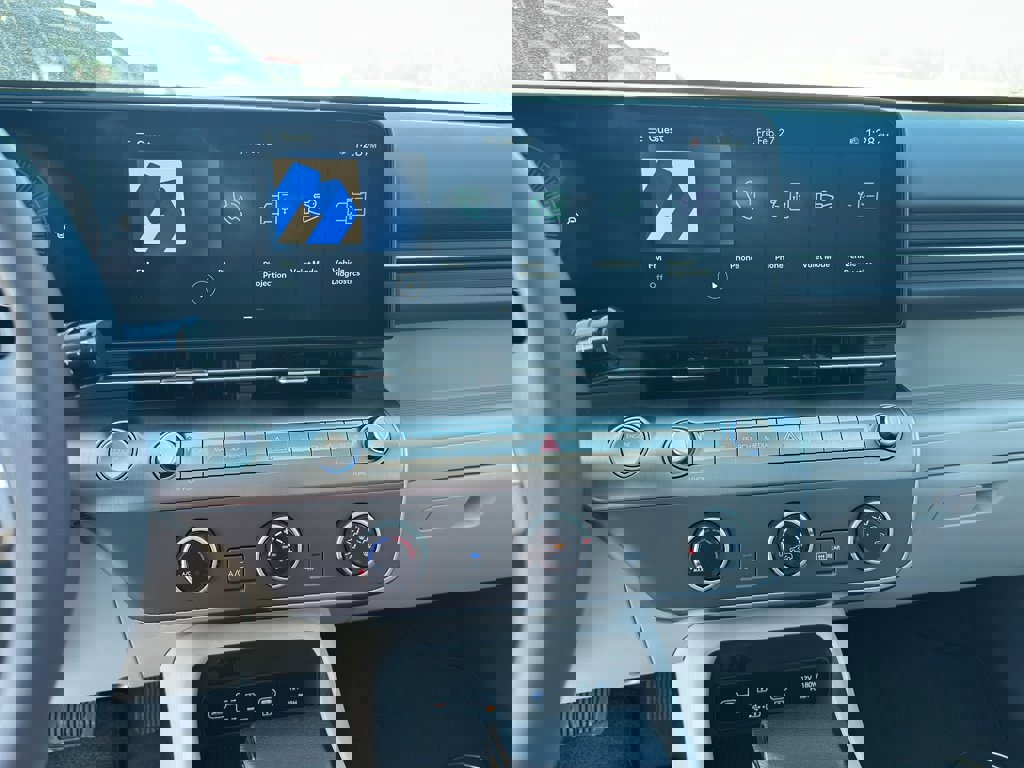 New 2026 Hyundai Kona SE image 18