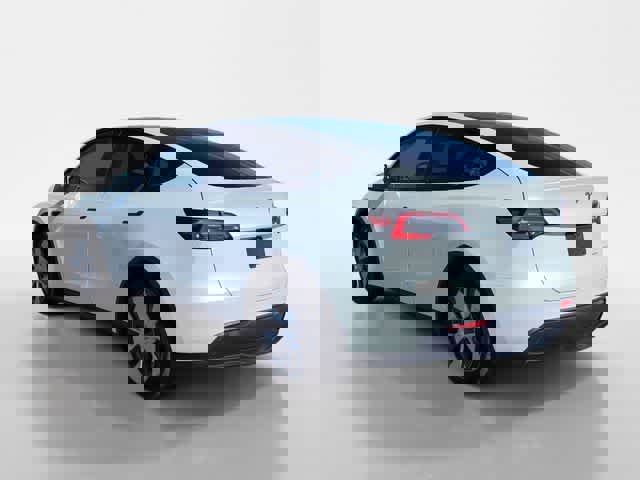 Used 2020 Tesla Model Y Long Range image 4