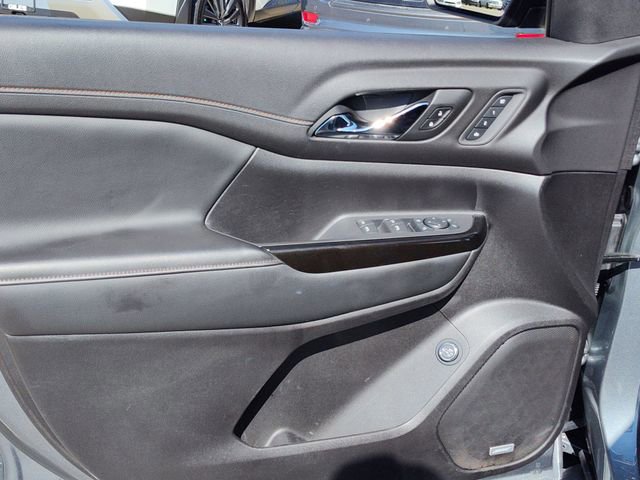 Used 2022 GMC Acadia AT4 w/ Preferred Package image 18