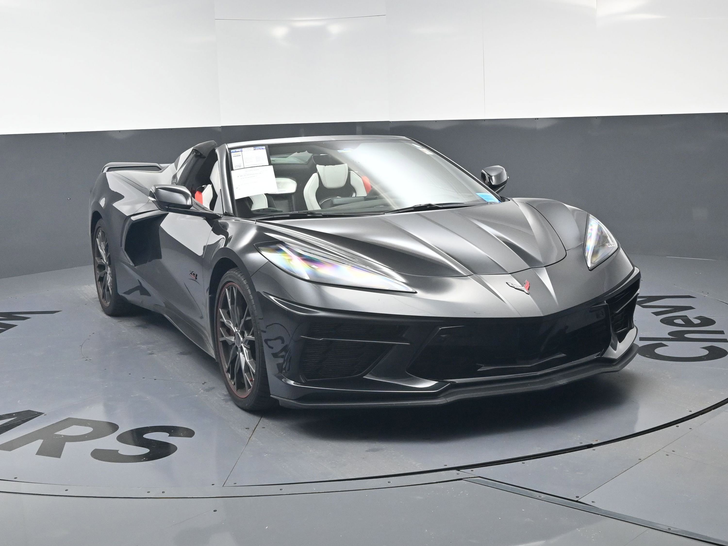 Used 2023 Chevrolet Corvette Stingray Premium Conv w/ Z51 Performance Package image 3